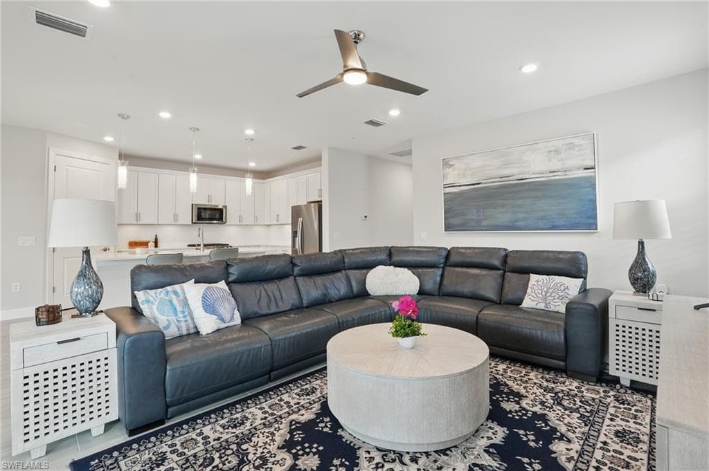 1870 Amador Ct, Naples, FL 34120-5