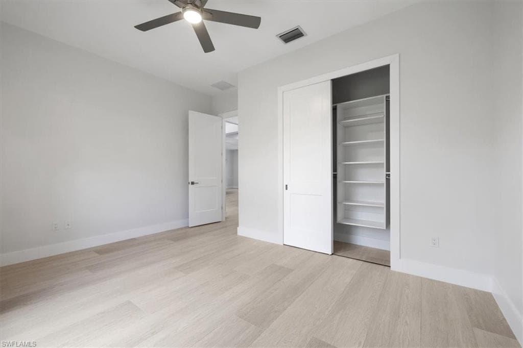 916 22nd Ave NE, Naples, FL 34120-39