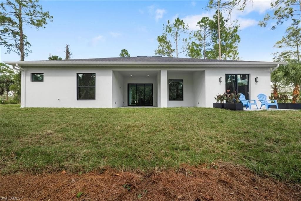 916 22nd Ave NE, Naples, FL 34120-43