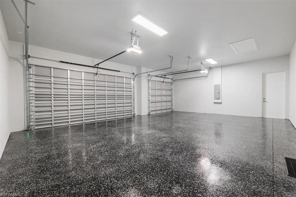 916 22nd Ave NE, Naples, FL 34120-46