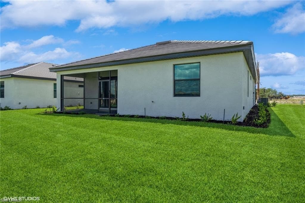 19121 Hinkley Dr, Estero, FL 33928-14