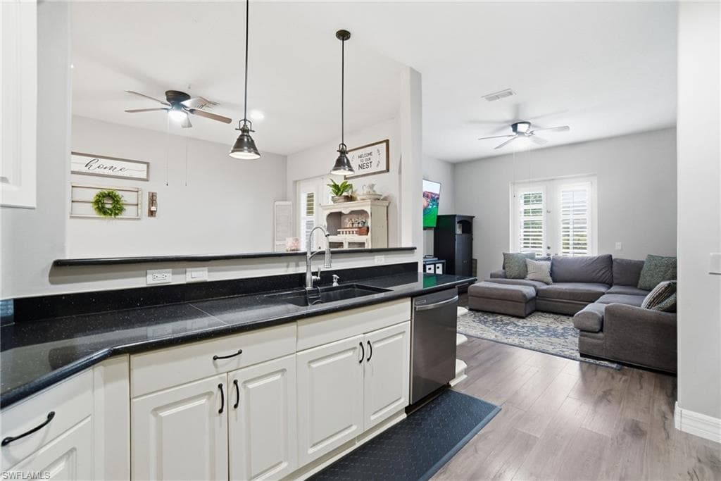 2900 Orange Grove Trl, Naples, FL 34120-17