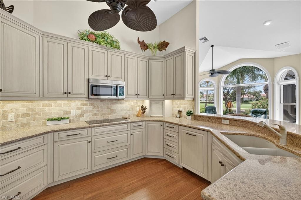 4577 Lighthouse Ln, Naples, FL 34112-12