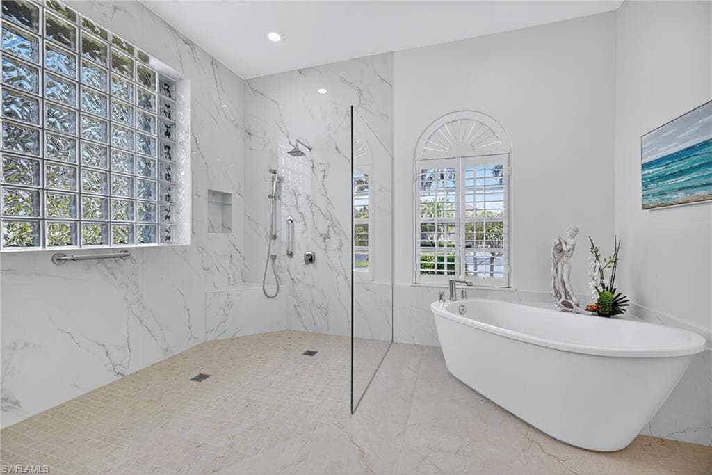 4577 Lighthouse Ln, Naples, FL 34112-18