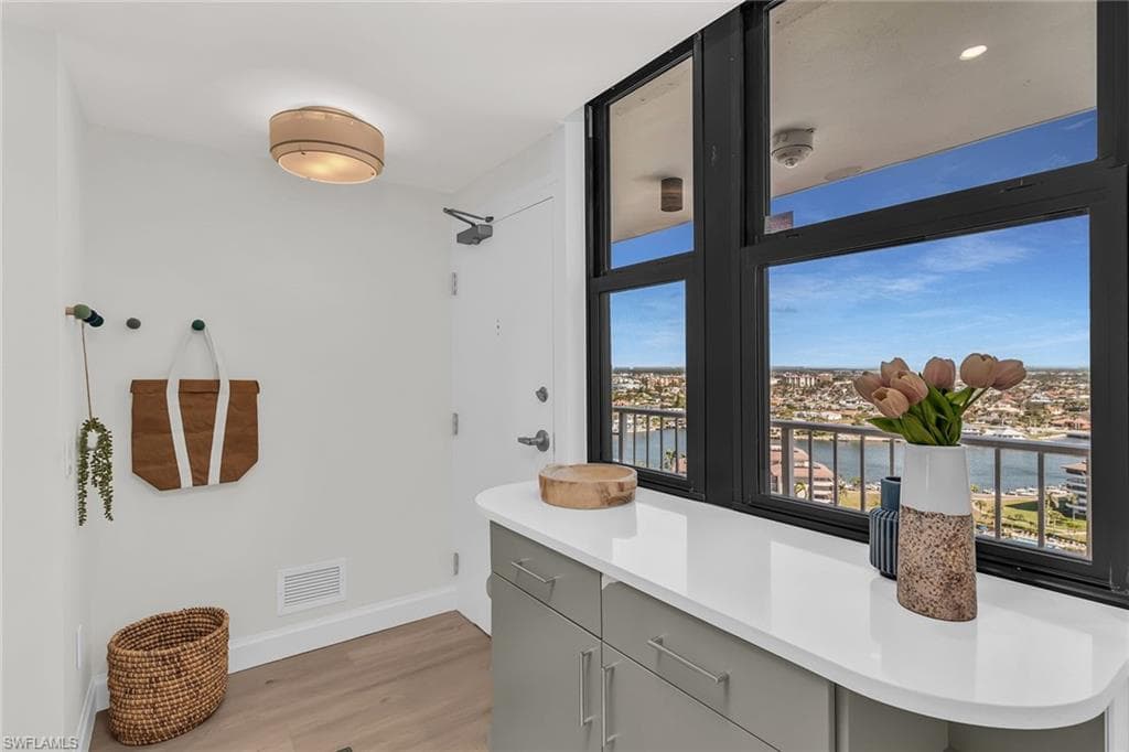 320 Seaview Ct 2001, Marco Island, FL 34145-5