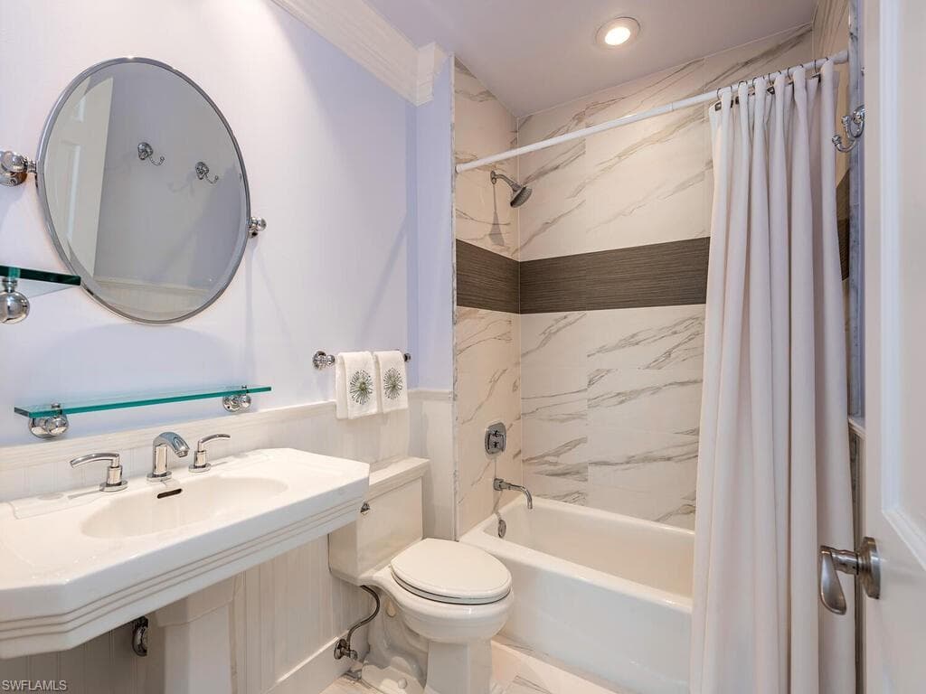 2401 Gulf Shore Blvd N Villa 6, Naples, FL 34103-13