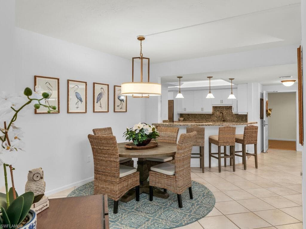 961 Collier Ct 209, Marco Island, FL 34145-8