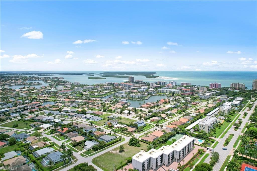 744 Seagrape Dr, Marco Island, FL 34145-5