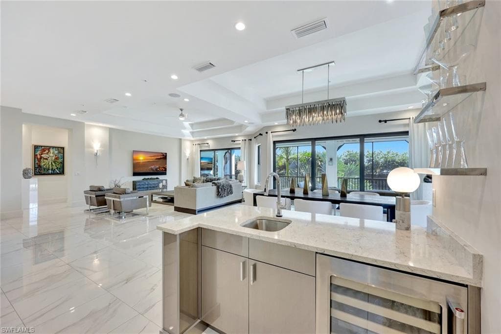 16350 Corsica Way 202, Naples, FL 34110-9