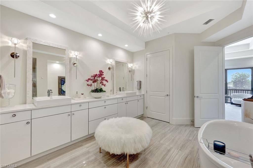 16350 Corsica Way 202, Naples, FL 34110-16