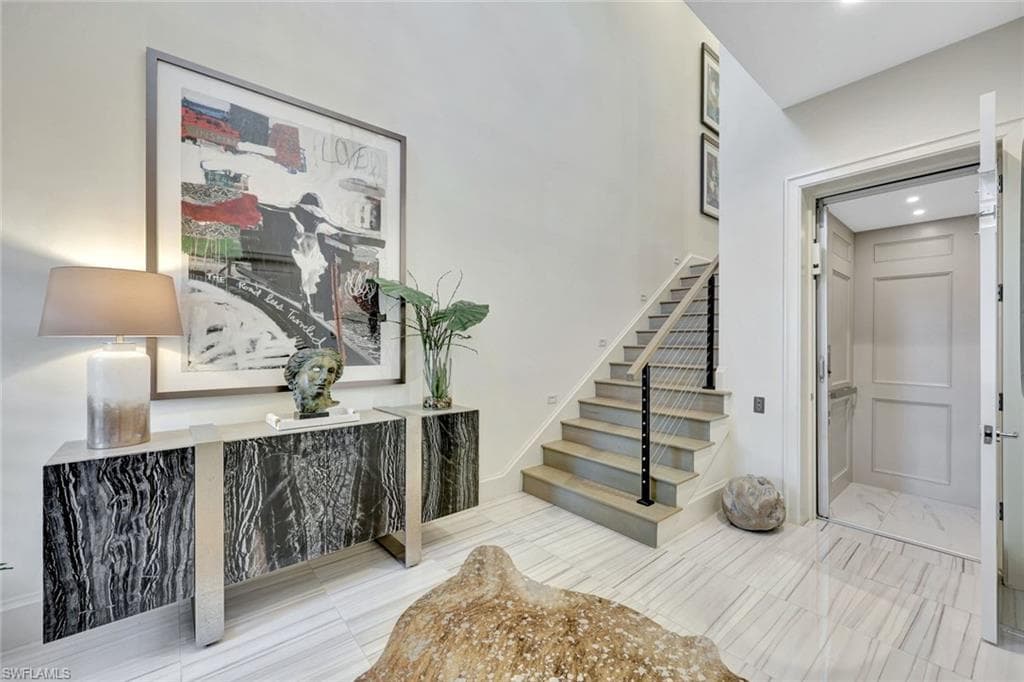 16350 Corsica Way 202, Naples, FL 34110-19