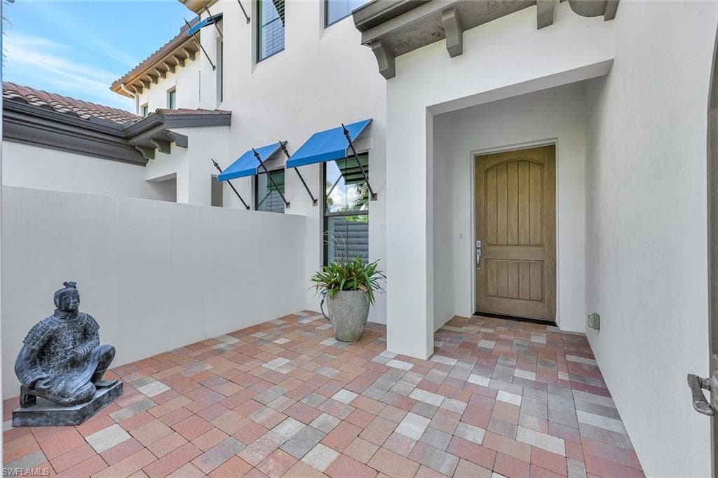 16350 Corsica Way 202, Naples, FL 34110-36