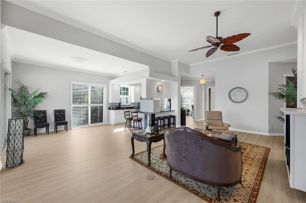 4364 Montalvo Ct, Naples, FL 34109-14