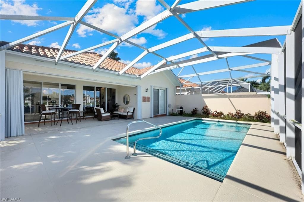 4364 Montalvo Ct, Naples, FL 34109-26