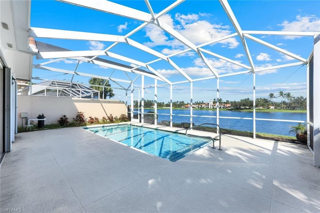 4364 Montalvo Ct, Naples, FL 34109-27