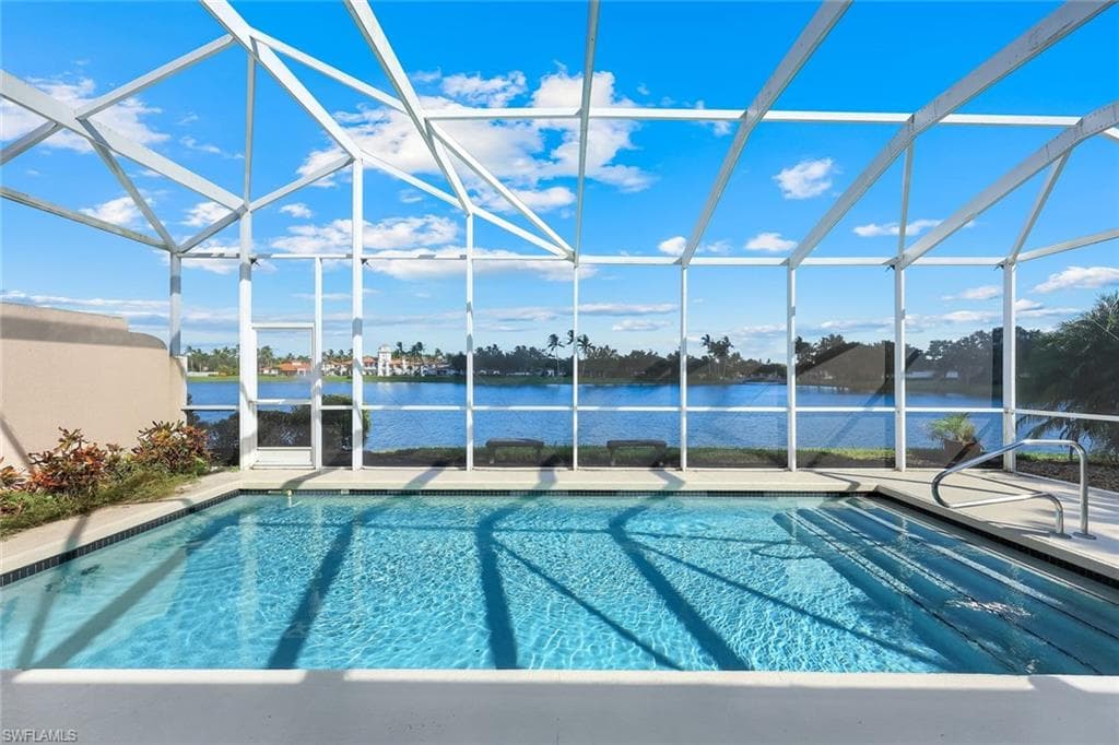 4364 Montalvo Ct, Naples, FL 34109-28