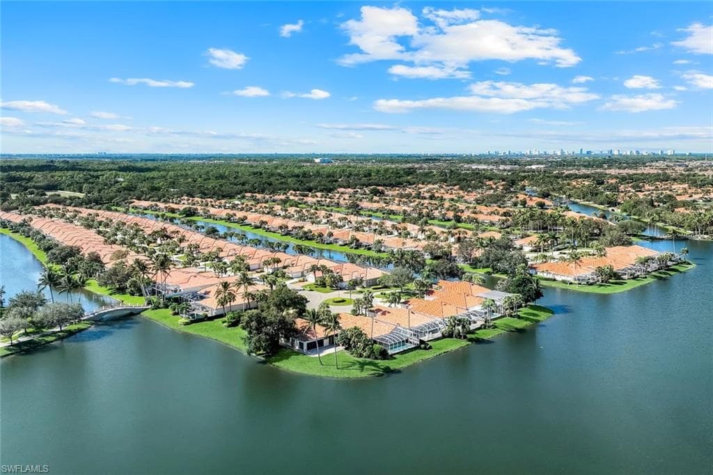 4364 Montalvo Ct, Naples, FL 34109-31