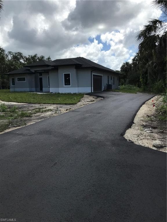 2863 52nd Ave NE, Naples, FL 34120-9