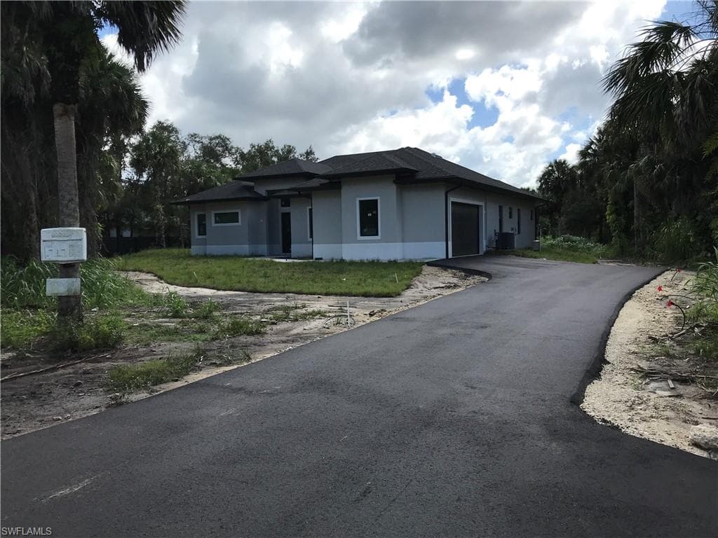 2863 52nd Ave NE, Naples, FL 34120-11