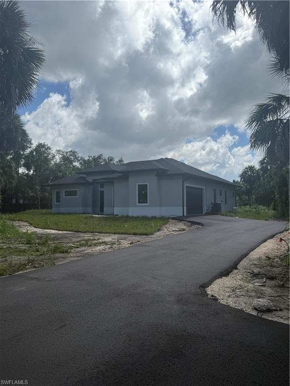 2863 52nd Ave NE, Naples, FL 34120-6