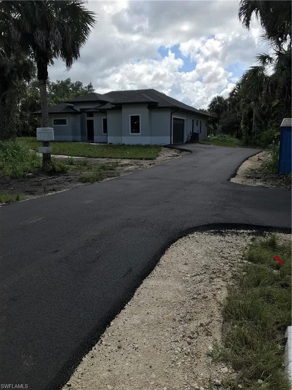 2863 52nd Ave NE, Naples, FL 34120-7