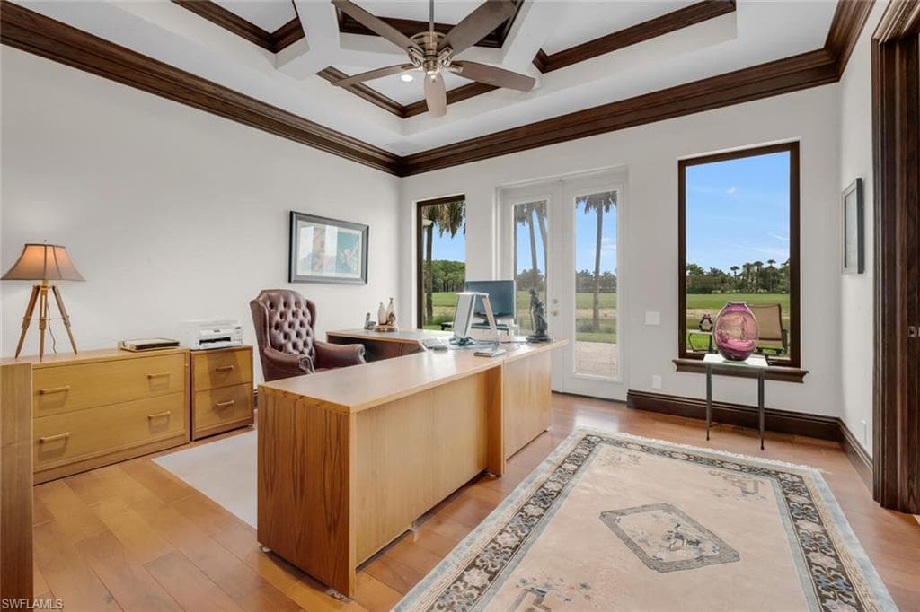 11507 Peregrine Ct, Naples, FL 34120-24