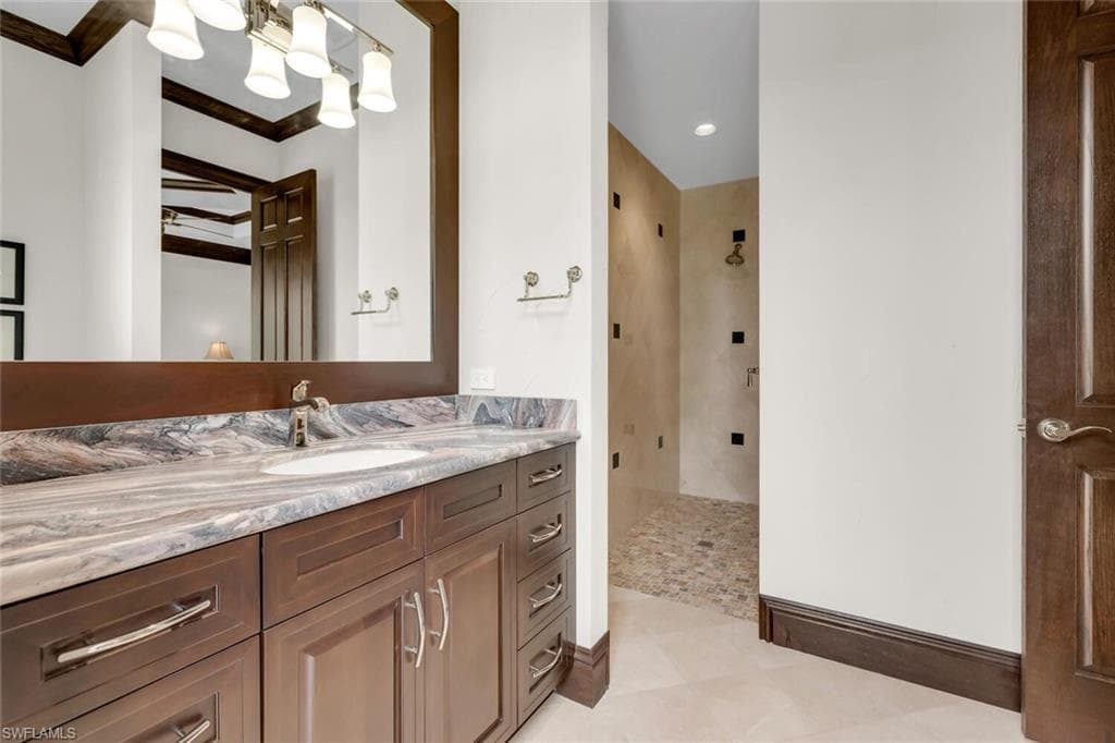 11507 Peregrine Ct, Naples, FL 34120-25