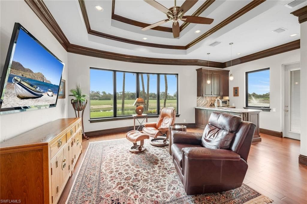 11507 Peregrine Ct, Naples, FL 34120-29