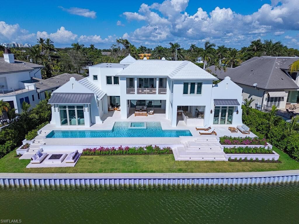 306 Spring Line Dr, Naples, FL 34102-10