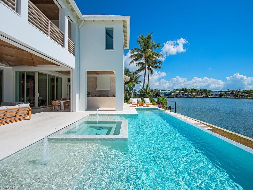 306 Spring Line Dr, Naples, FL 34102-12