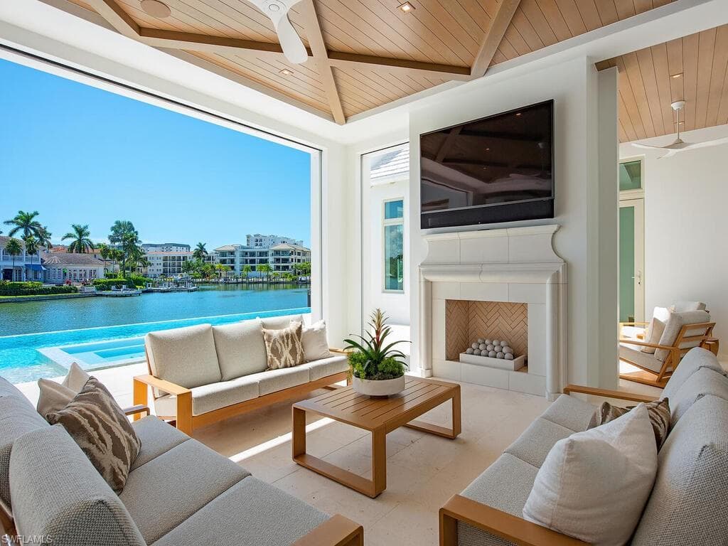 306 Spring Line Dr, Naples, FL 34102-14