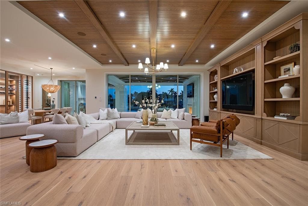 306 Spring Line Dr, Naples, FL 34102-18