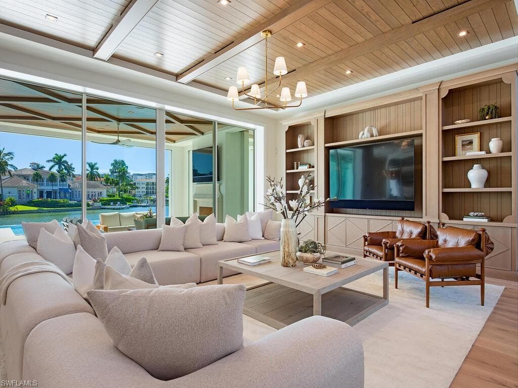 306 Spring Line Dr, Naples, FL 34102-19