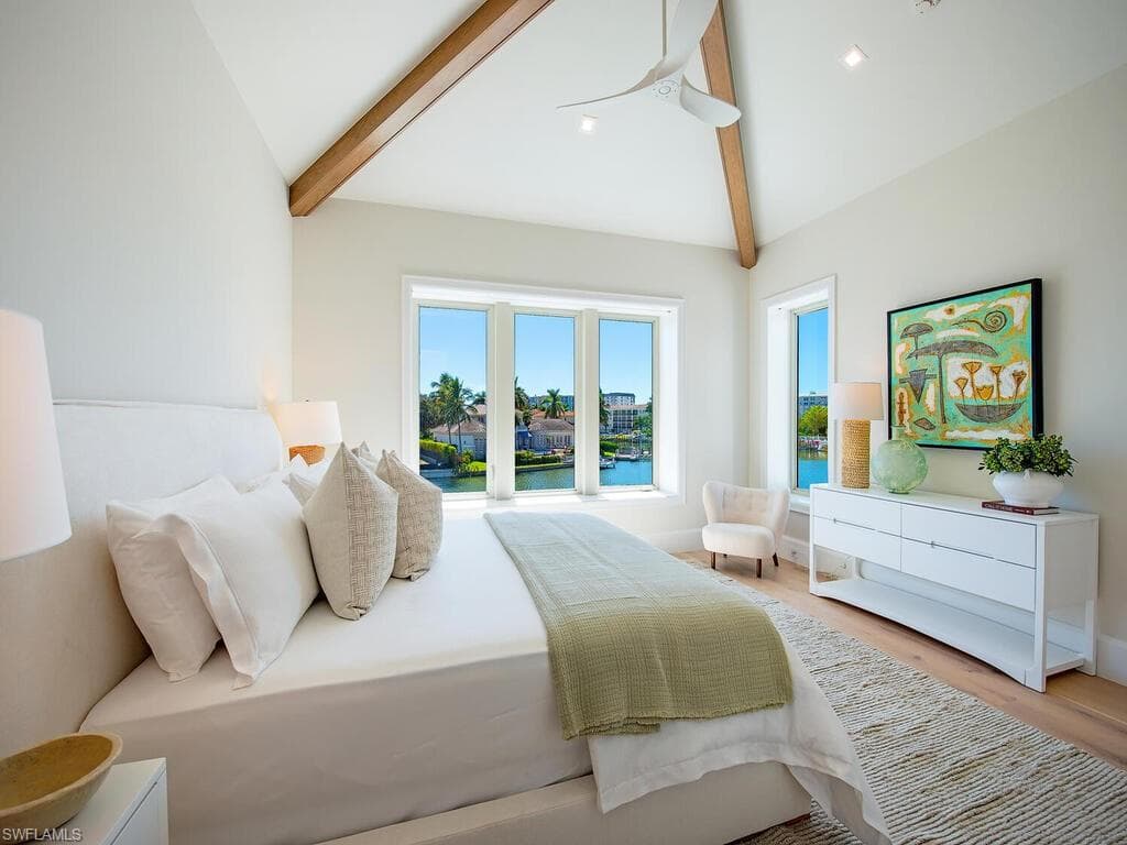 306 Spring Line Dr, Naples, FL 34102-38