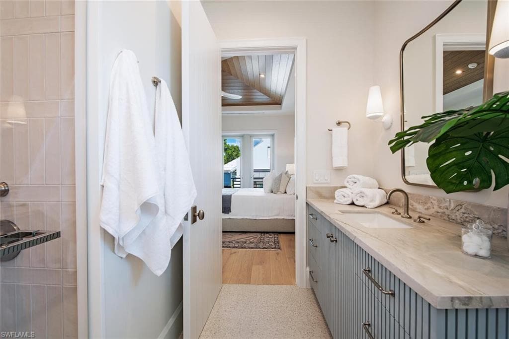 306 Spring Line Dr, Naples, FL 34102-41