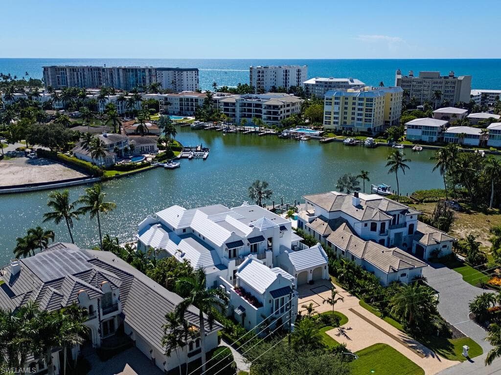 306 Spring Line Dr, Naples, FL 34102-45