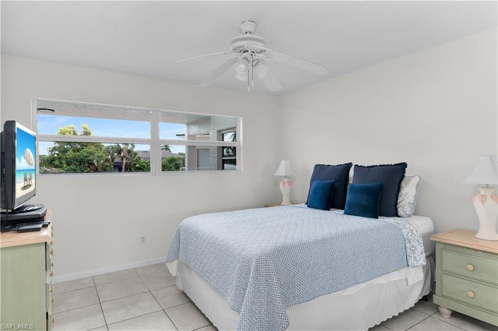 291 Collier Blvd 206, Marco Island, FL 34145-15