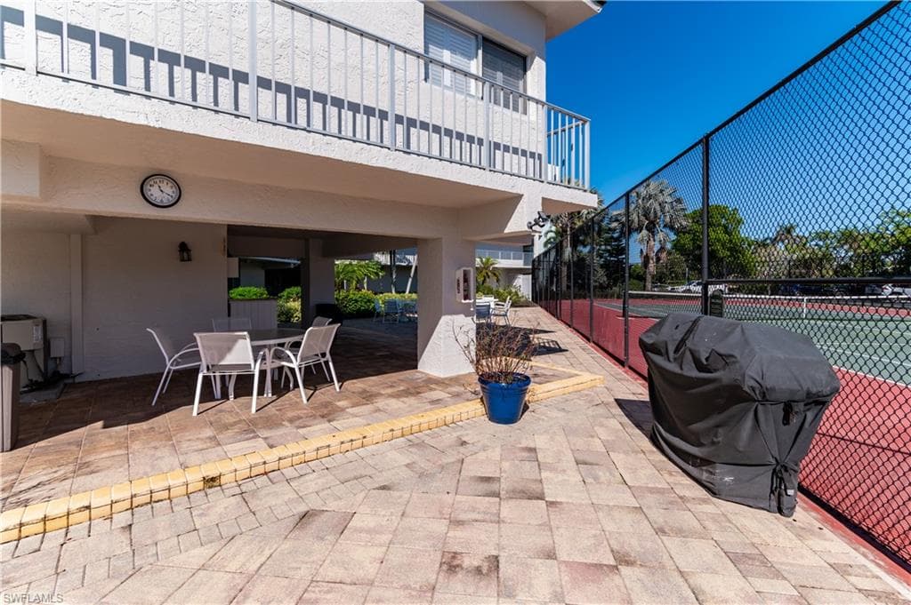 291 Collier Blvd 206, Marco Island, FL 34145-26