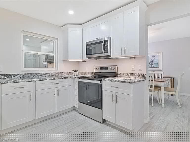 4135 Yarmouth Ct, North Fort Myers, FL 33903-22