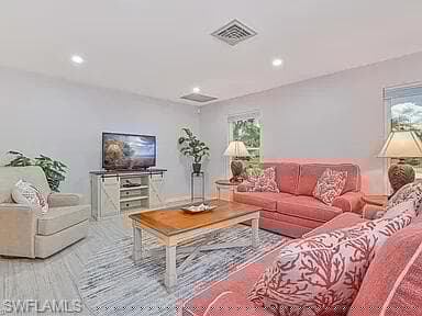 4135 Yarmouth Ct, North Fort Myers, FL 33903-26