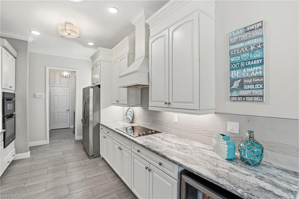 3535 Grand Cypress Dr, Naples, FL 34119-15