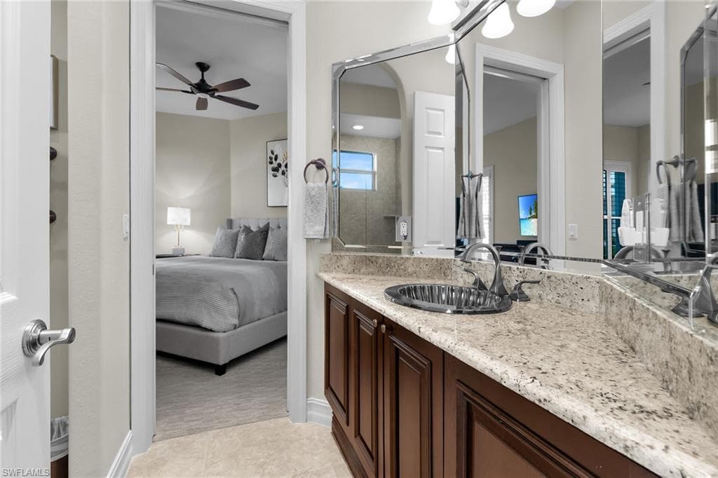 287 Rockhill Ct, Marco Island, FL 34145-32