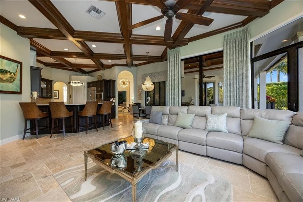 8556 Majorca Ln, Naples, FL 34114-8