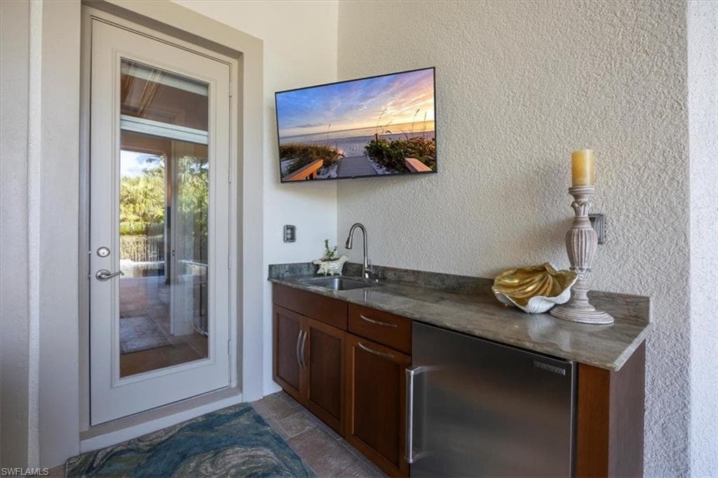 8556 Majorca Ln, Naples, FL 34114-28