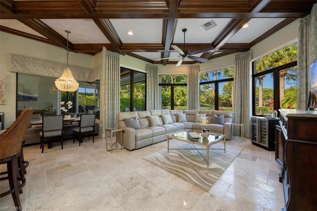 8556 Majorca Ln, Naples, FL 34114-7