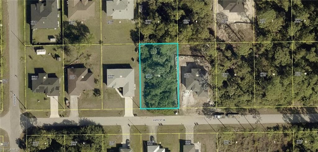 2814 10th St W, Lehigh Acres, FL 33971-1