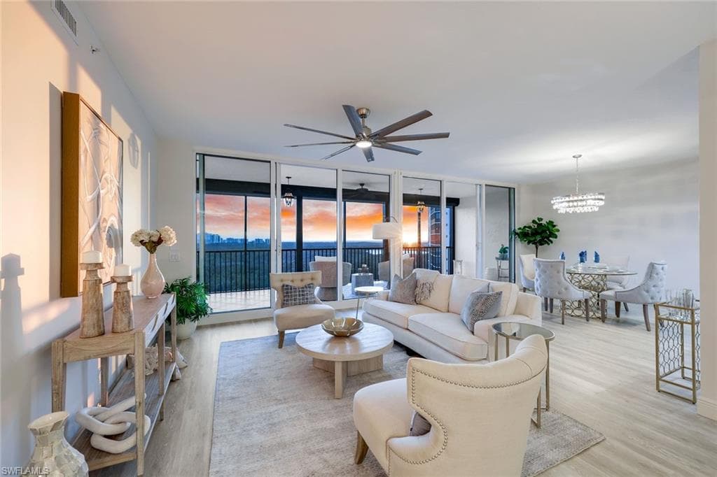 455 Cove Tower Dr 902, Naples, FL 34110-15