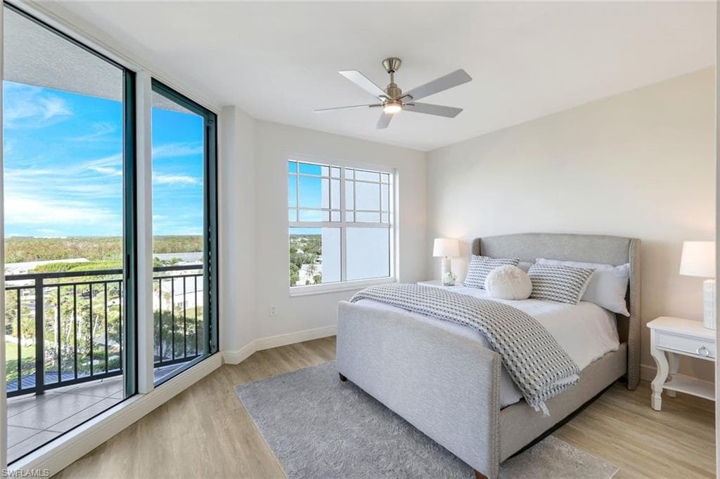 455 Cove Tower Dr 902, Naples, FL 34110-29