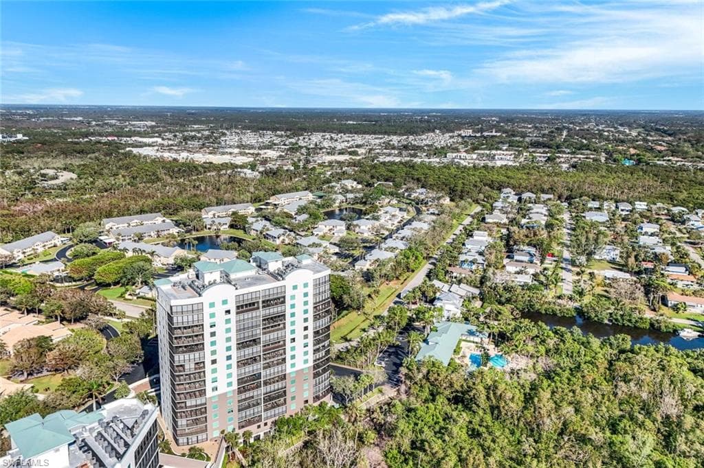 455 Cove Tower Dr 902, Naples, FL 34110-45