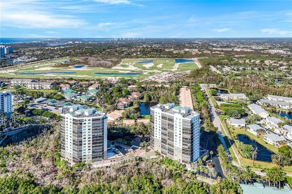 455 Cove Tower Dr 902, Naples, FL 34110-46